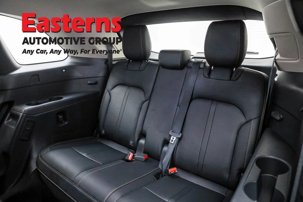 Used 2024 White Mazda Preferred image 35