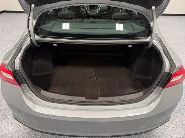 Used 2025 Gray Chevrolet LT image 32