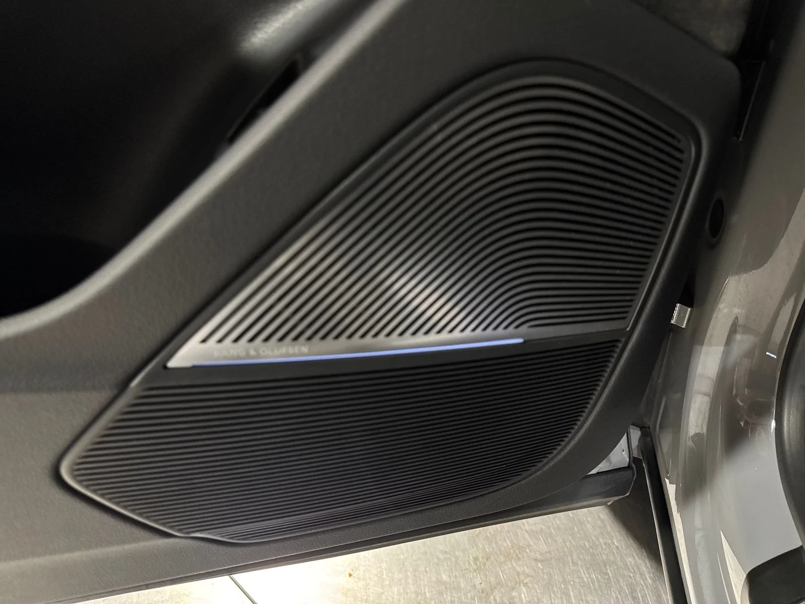 Used 2022  Audi 4.0T quattro image 17