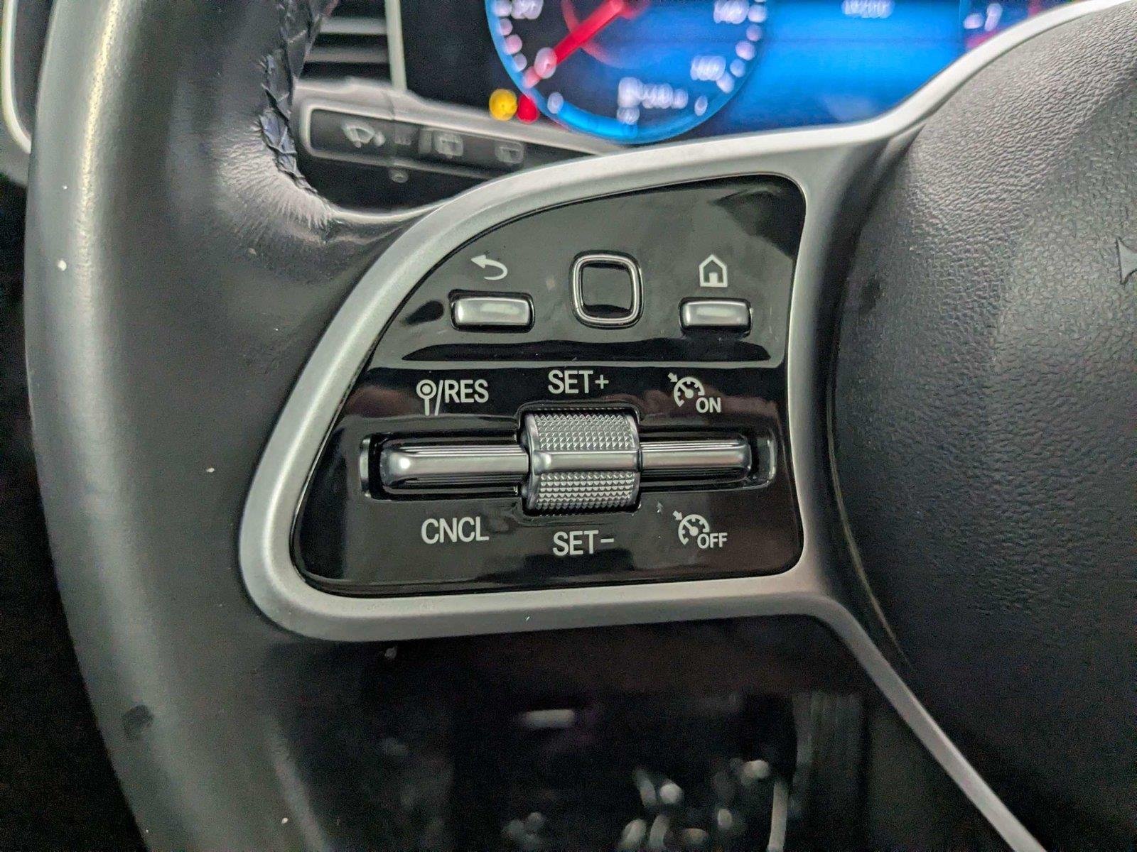 Used 2021 Black Mercedes-Benz GLE 350 image 19