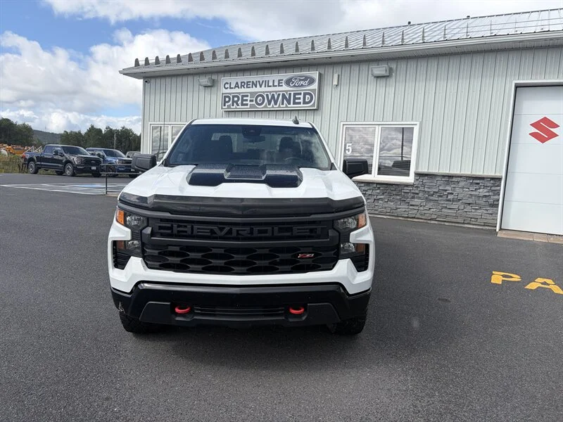 Used 2022 White Chevrolet Custom Trail Boss image 1