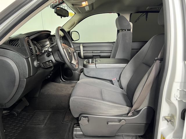 Used 2009 SUMMIT WHITE Chevrolet LT image 10