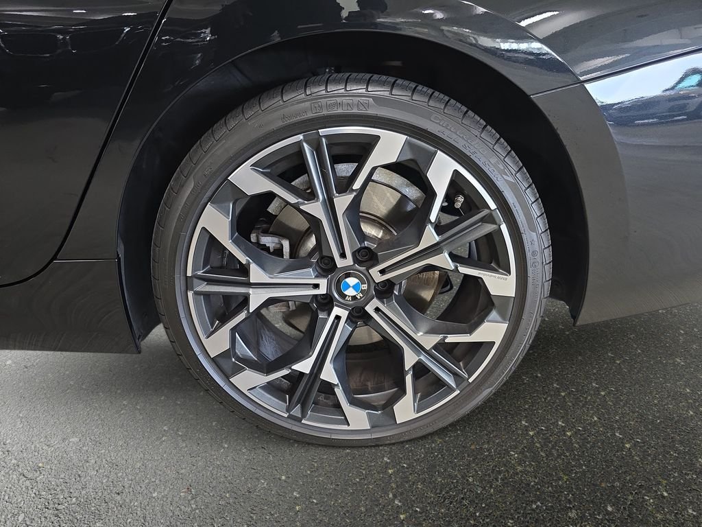 Used 2026 Black Sapphire Metallic BMW 330i image 32