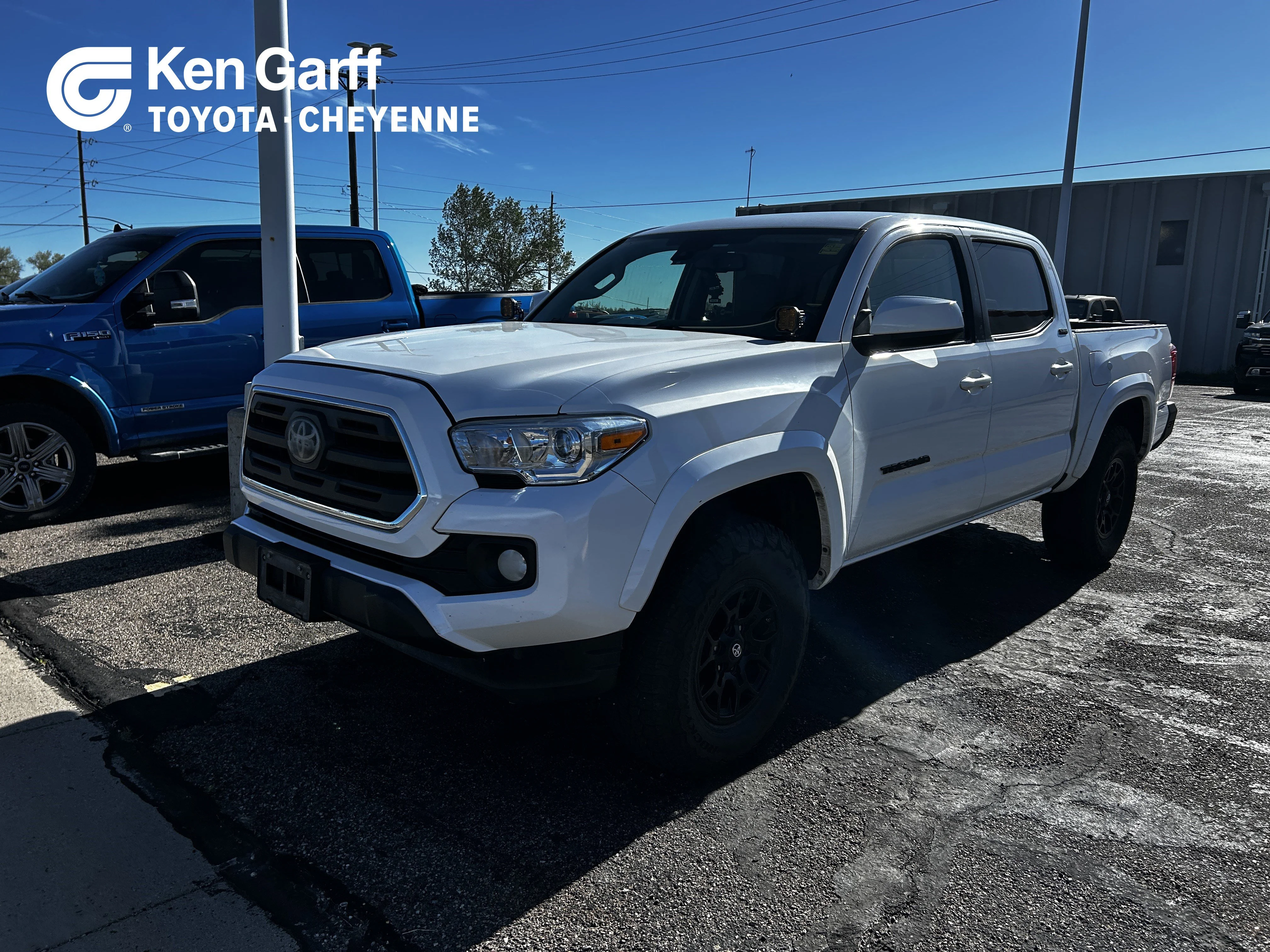 2019 Toyota Tacoma SR5 Double Cab 4WD V6 Auto Short Bed's photo