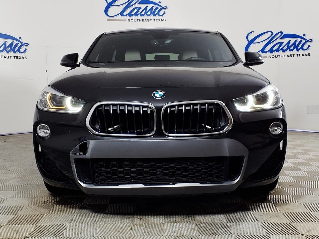 Used 2018 Black Sapphire Me BMW sDrive28i image 3