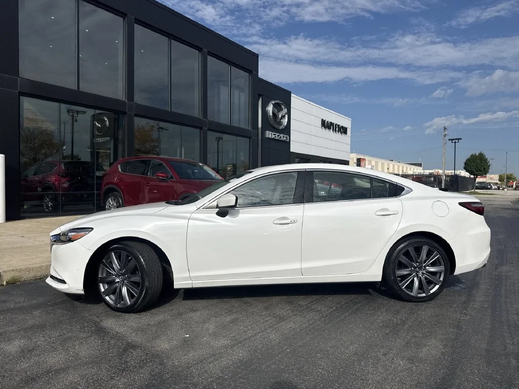 Used 2018 White Mazda Touring image 8