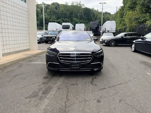 Certified Used 2023 Black Mercedes-Benz S 580 image 2