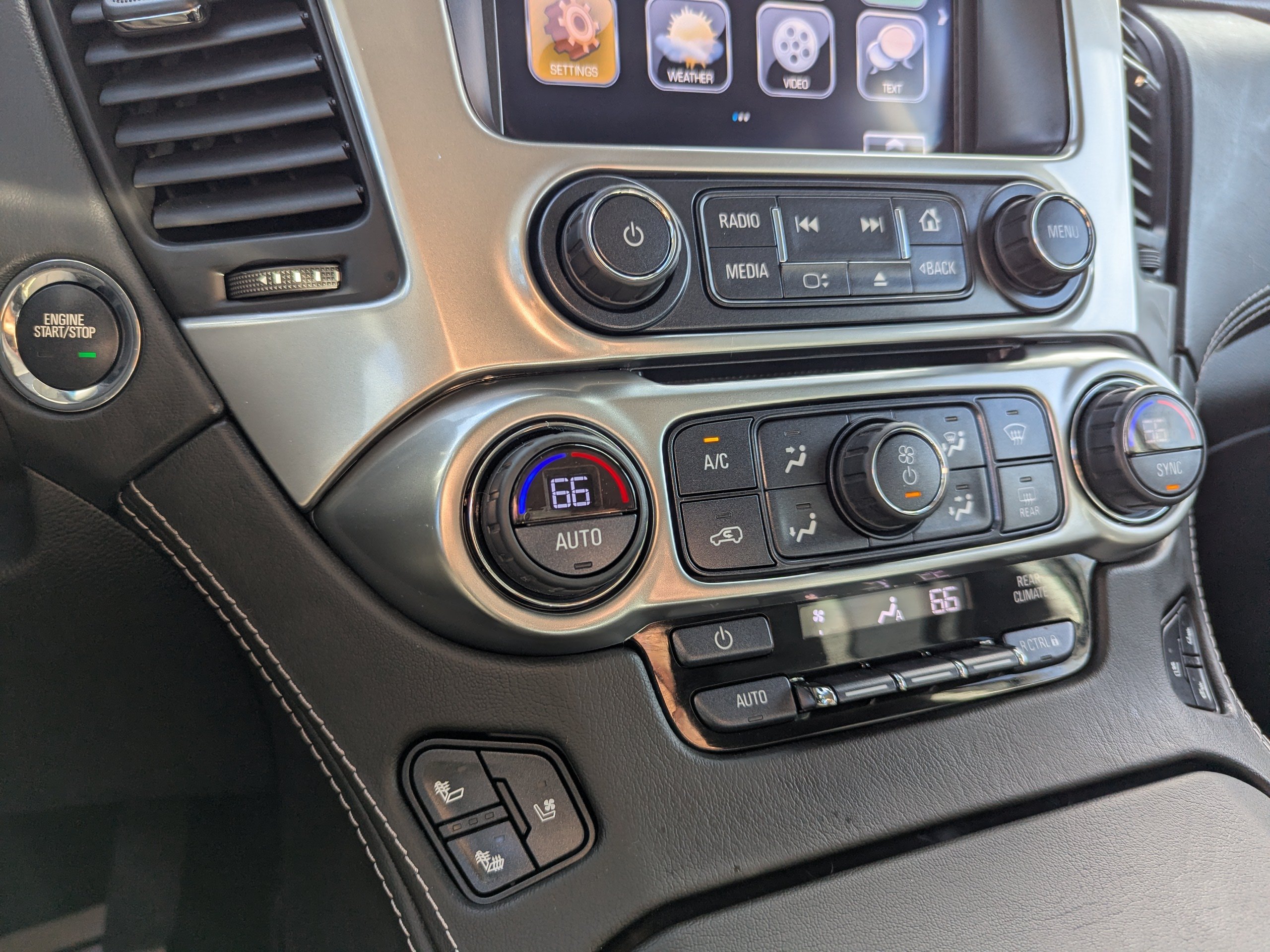 2017 Chevrolet Tahoe Premier - Photo 24