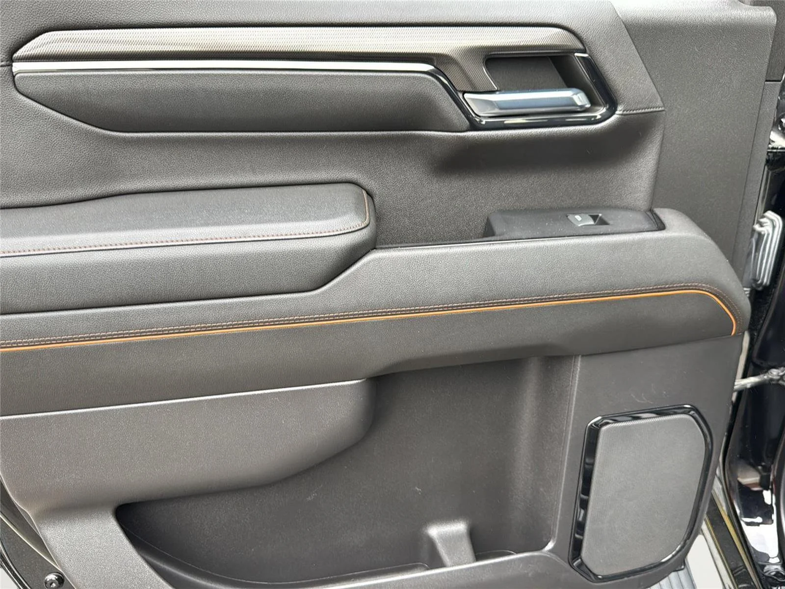 Used 2022 Onyx Black GMC AT4 image 21