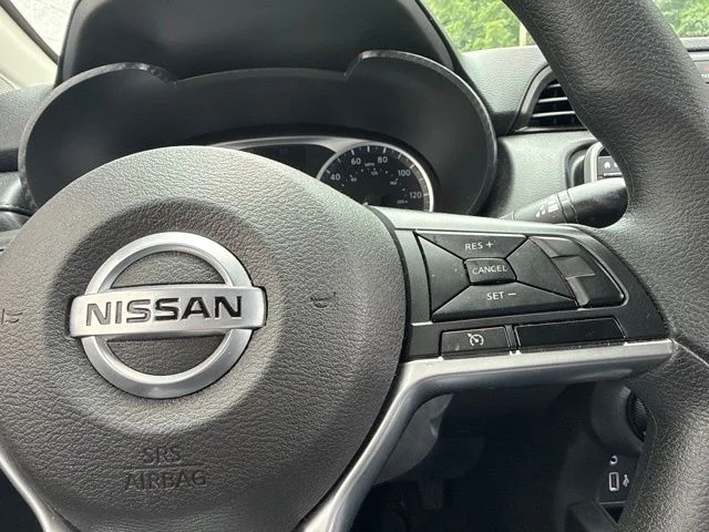 Certified Used 2020 Silver Nissan 1.6 S image 11