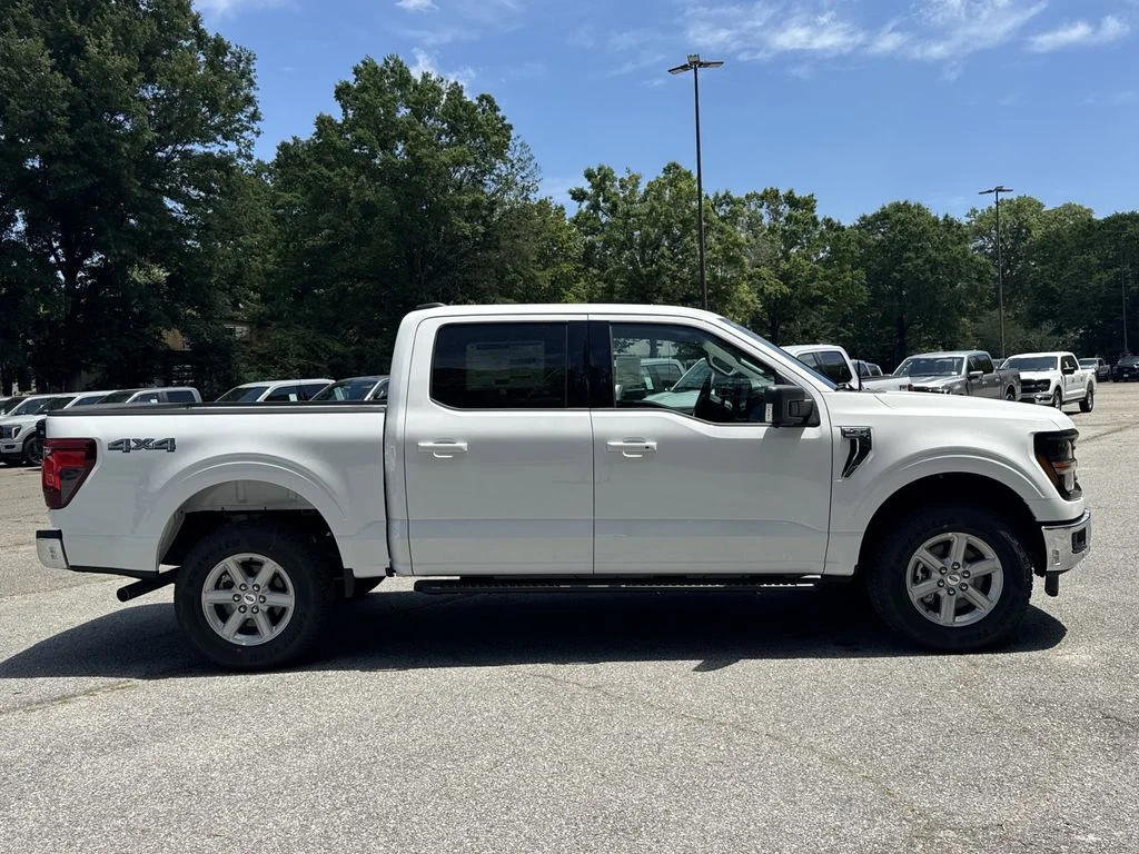 New 2026 White Ford XLT image 8