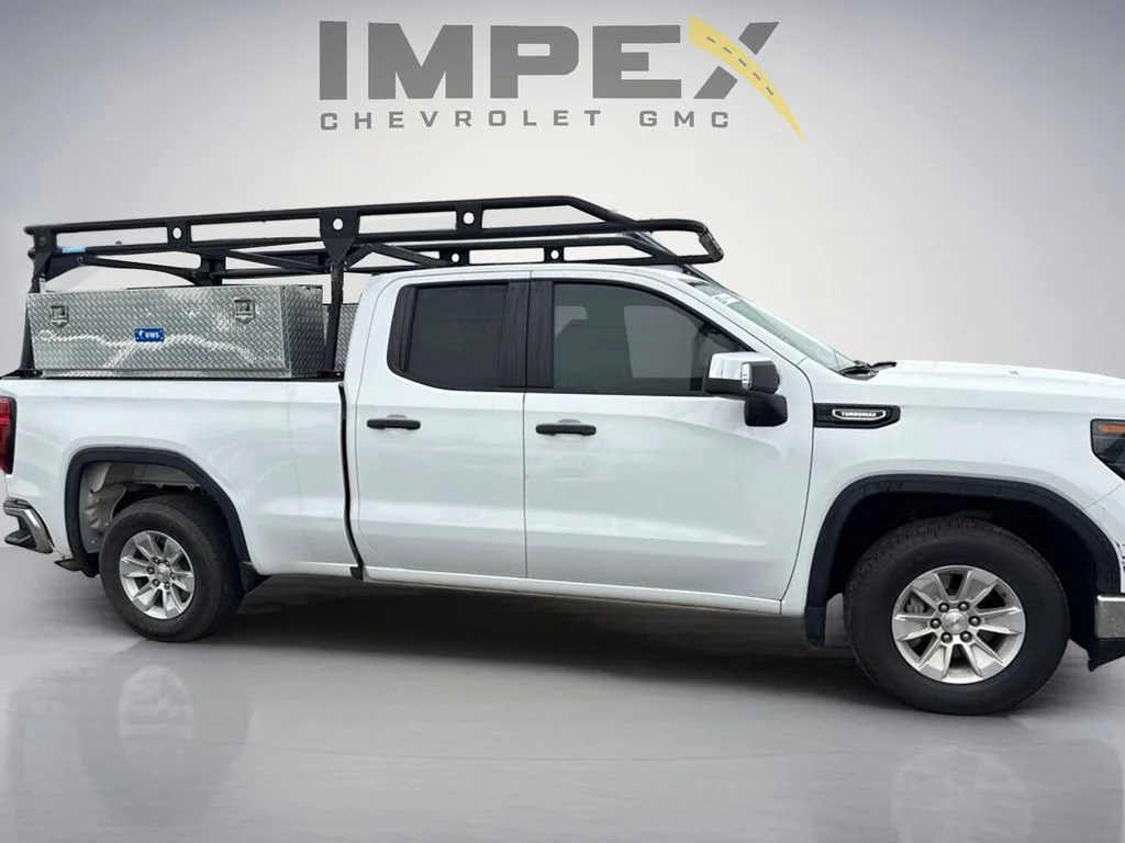 Used 2024 Summit White GMC Pro image 6