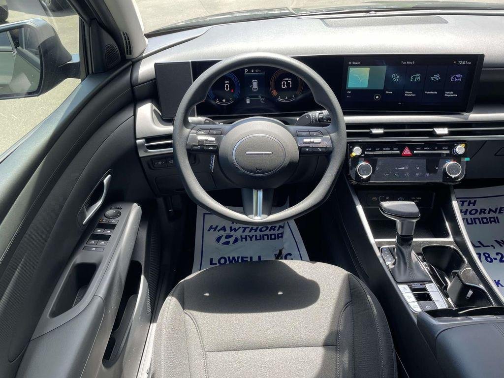 New 2026 Green Hyundai SEL AWD image 12