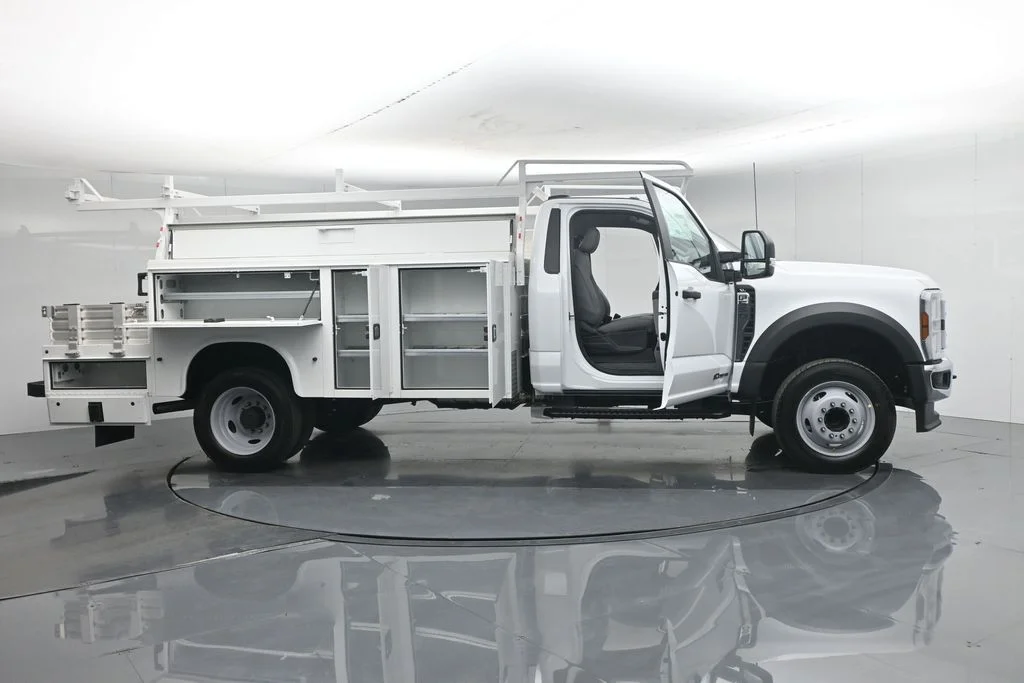 New 2026 Oxford White Ford XL image 40