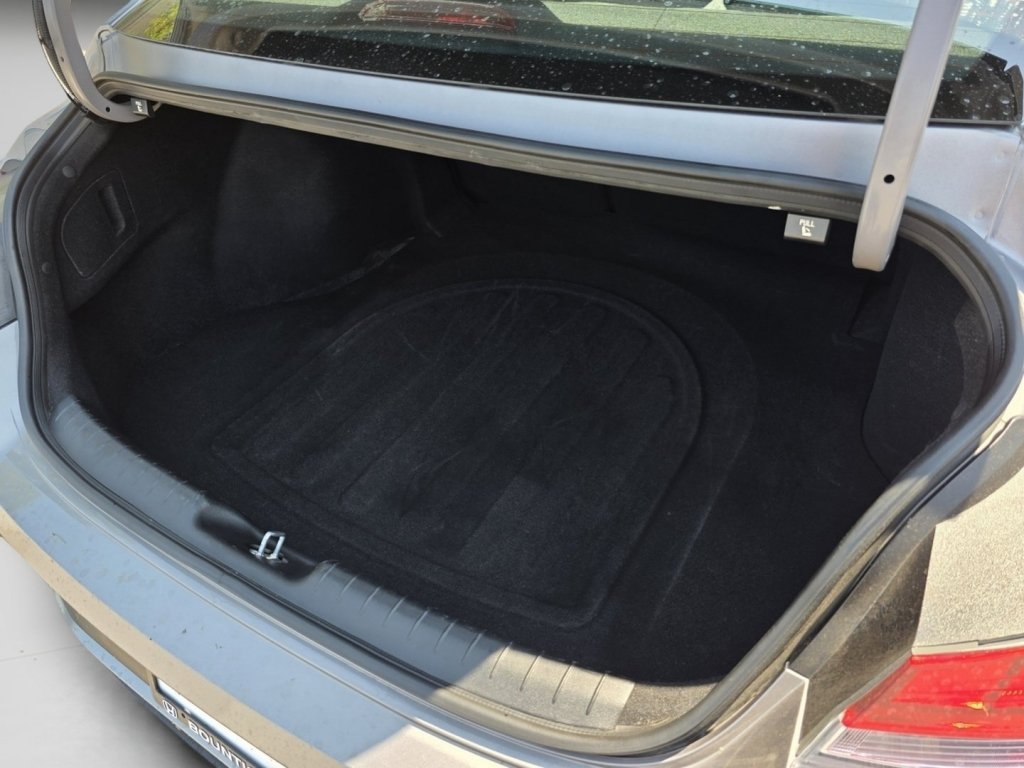 Used 2025 Fluid Metal Hyundai SEL Convenience image 28