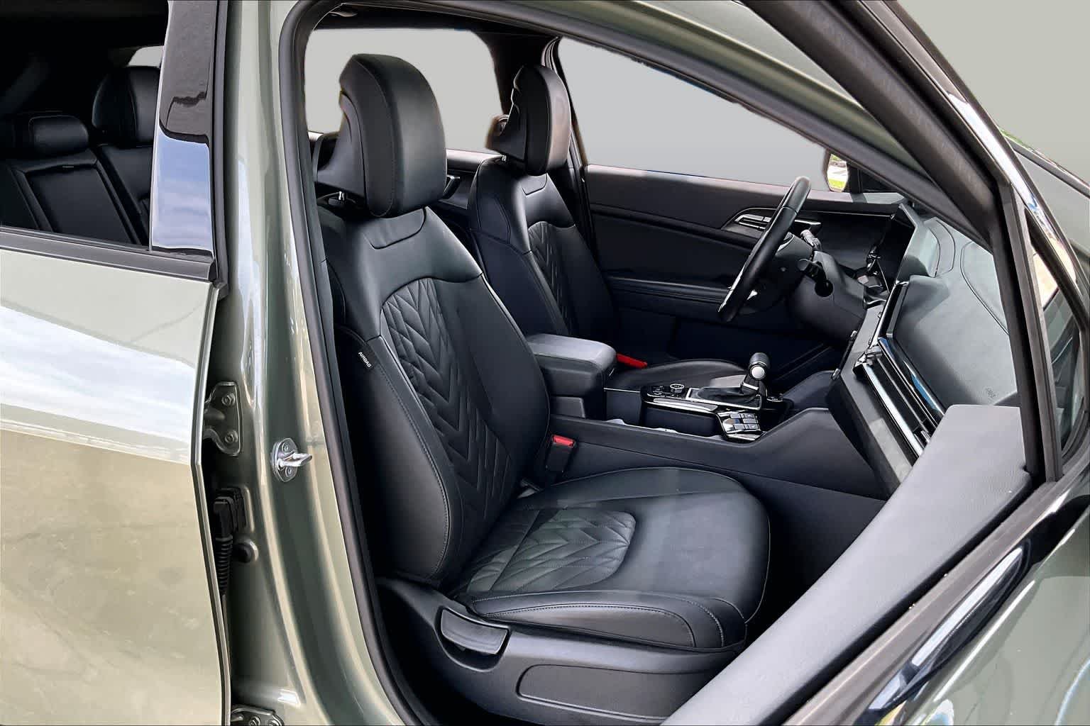 Used 2023 Jungle Green Kia X-Line image 9