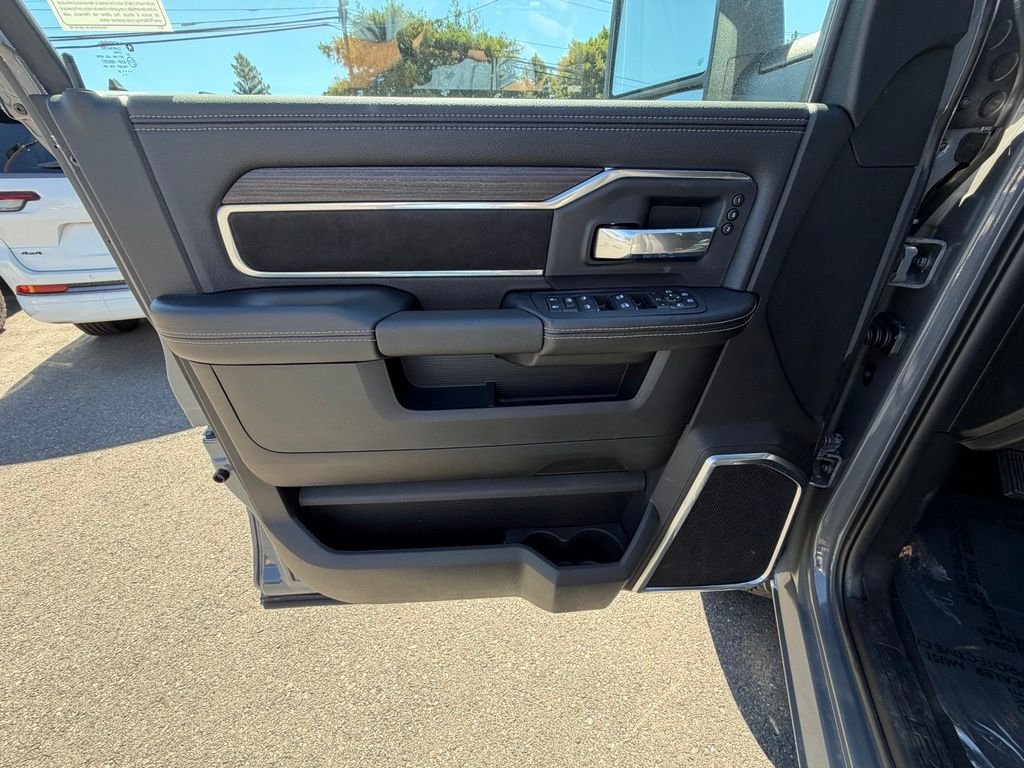 New 2026 Ceramic Gray Clear-Coat Exterior Paint RAM Laramie image 10