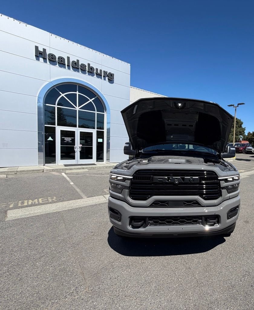 New 2026 Ceramic Gray Clear-Coat Exterior Paint RAM Laramie image 27