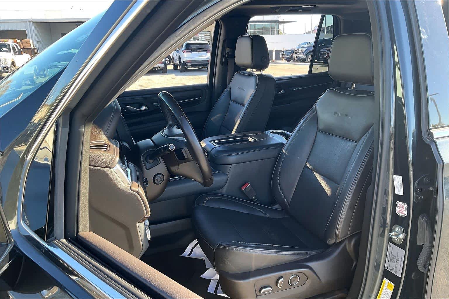 2021 GMC Yukon Denali - Photo 21