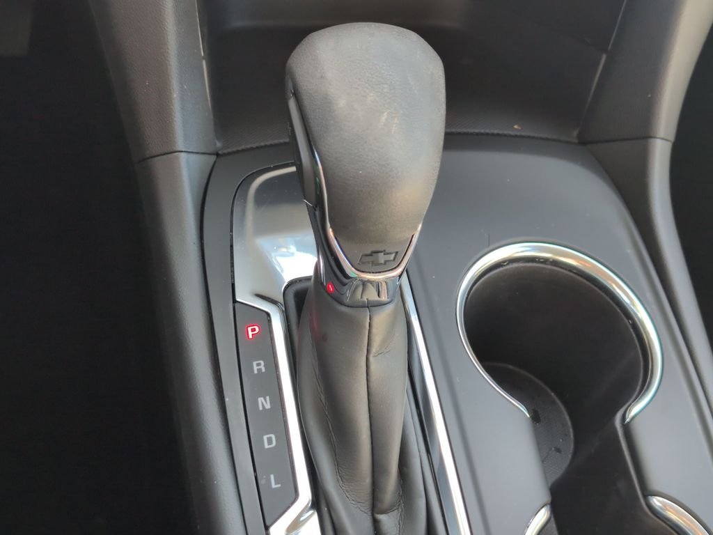 Used 2023 White Chevrolet LS image 24