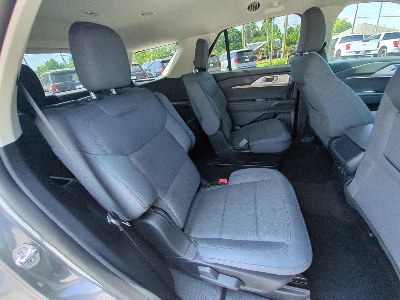 New 2026 Carbonized Gray Metallic Ford Active image 36