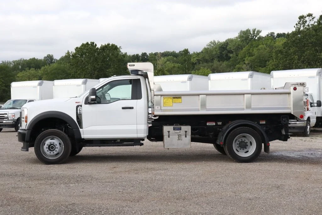New 2026 Oxford White Ford F-550® XL image 6