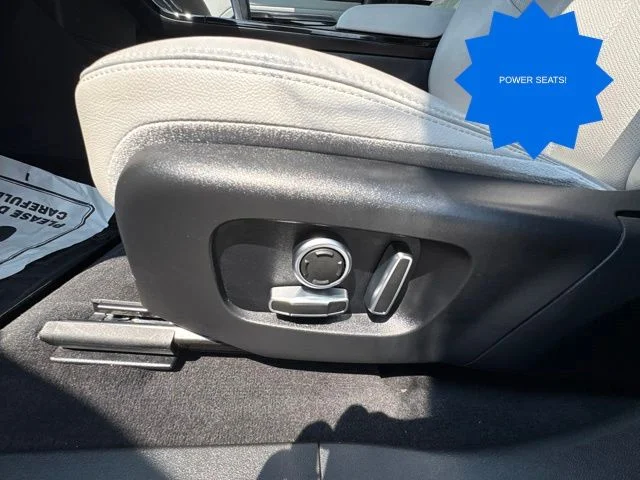 Used 2021 Silver Land Rover S image 13