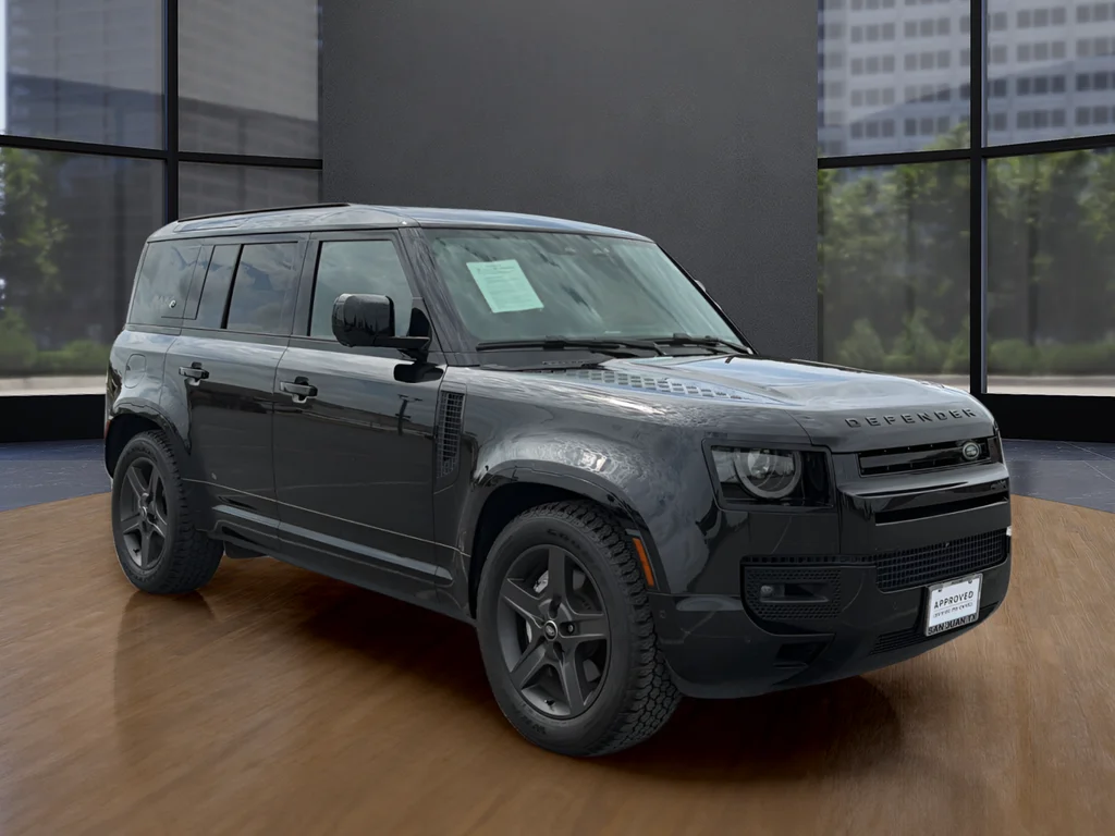 Used 2024  Land Rover X-Dynamic SE image 10