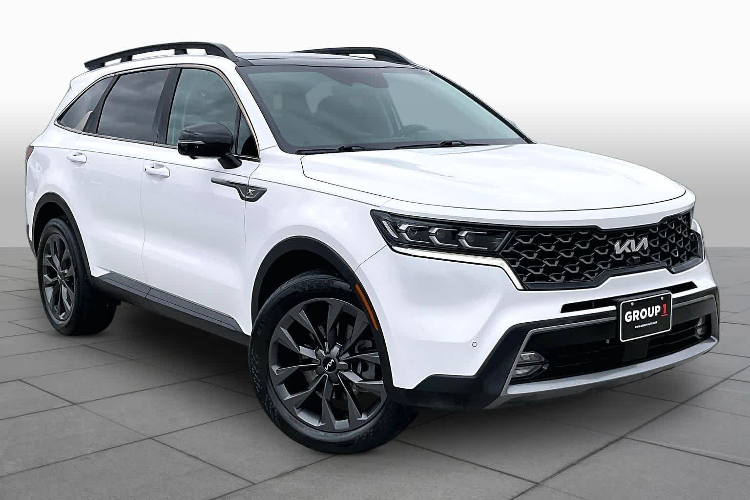 Used 2022 Glacial White Pearl Kia X-Line SX Prestige image 3