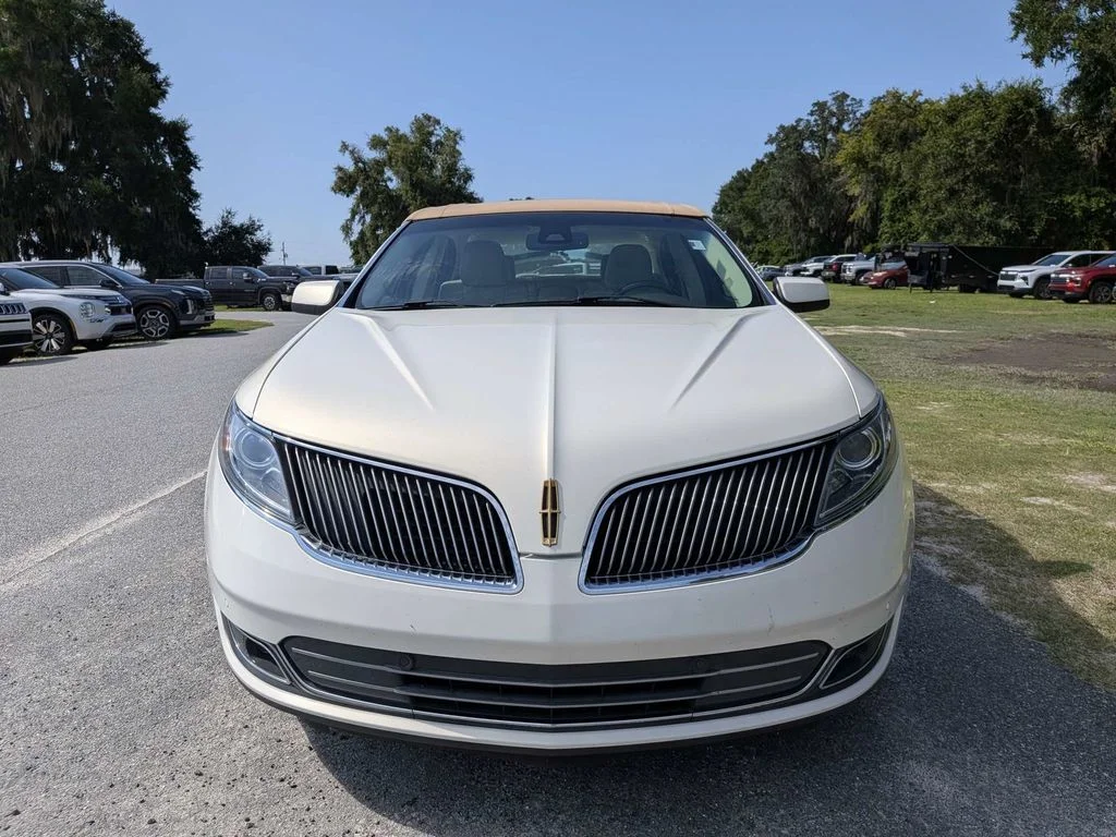 Used 2013 Beige Lincoln Base image 8
