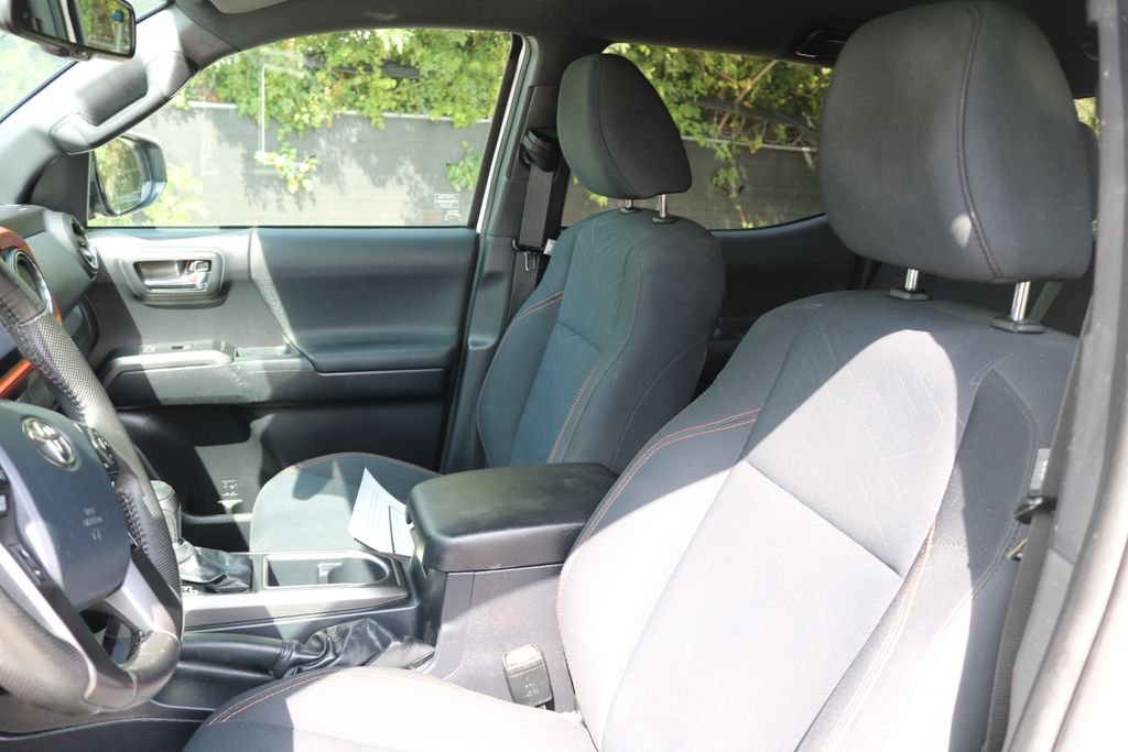 Used 2020 White Toyota TRD Off-Road image 13