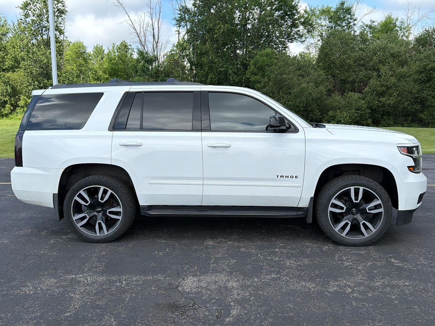 Used 2019 Summit White Chevrolet LT image 4