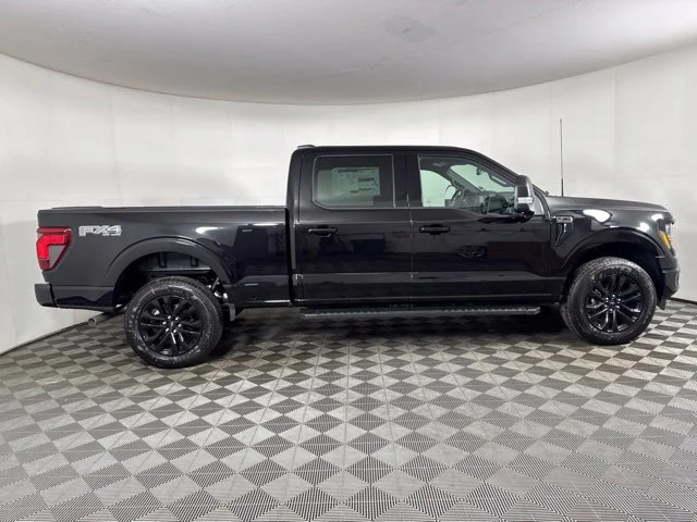 New 2026 Agate Black Metallic Ford XLT image 2