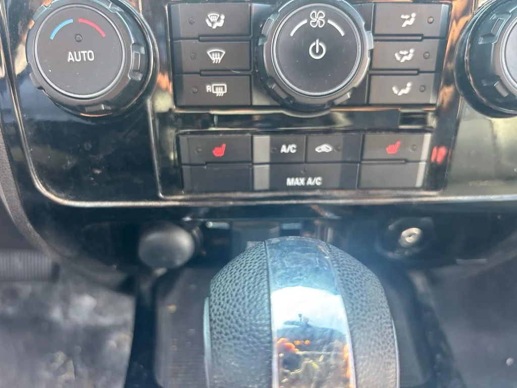 Used 2011 Blue Ford Limited image 15