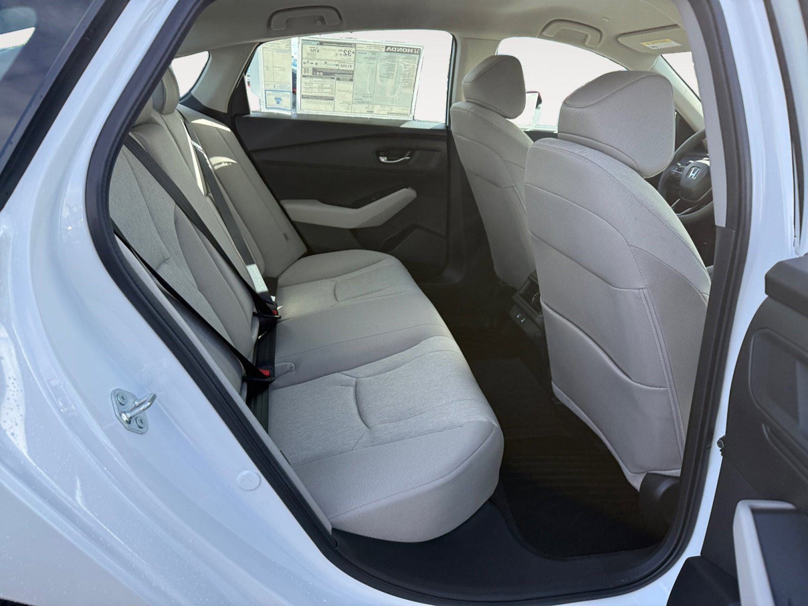 New 2026 Platinum White Pearl Honda LX image 18