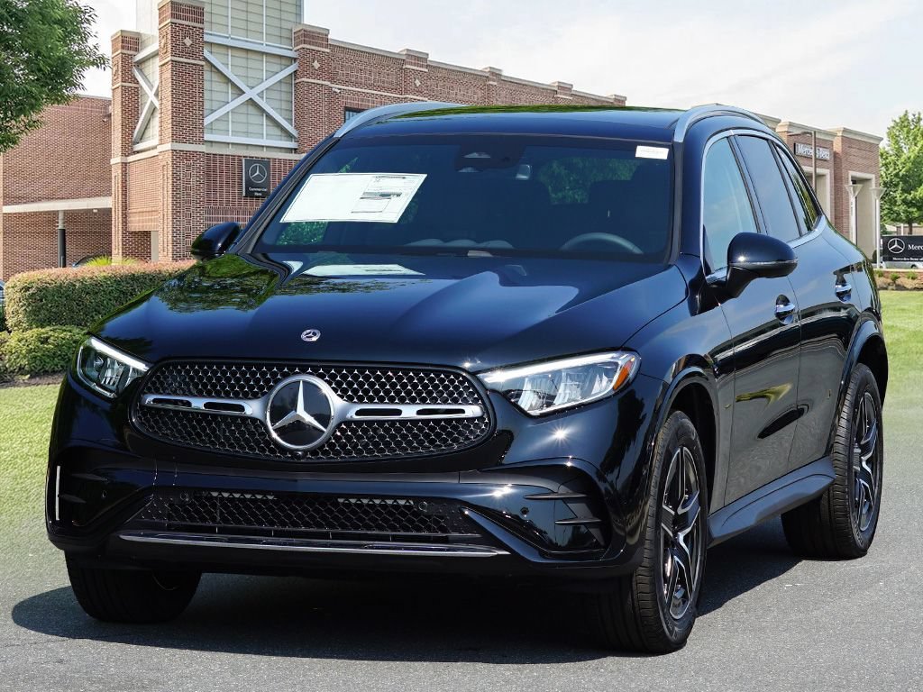New 2026 Black Mercedes-Benz GLC 300 image 39