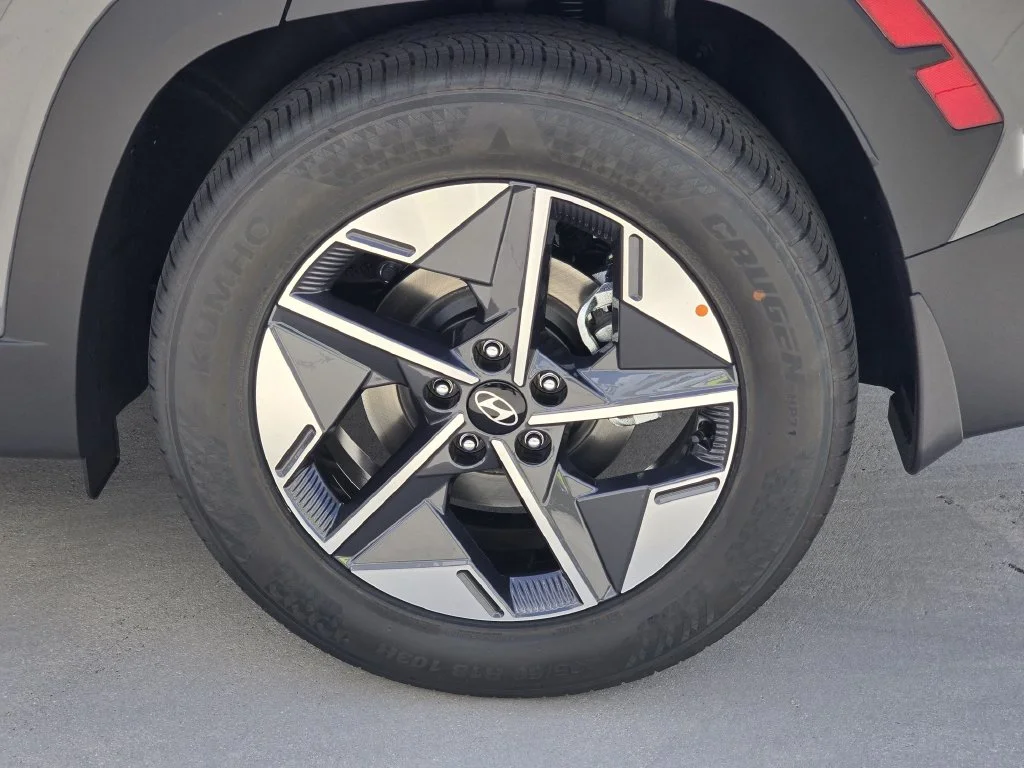 New 2026 Gray Hyundai SEL Premium image 5