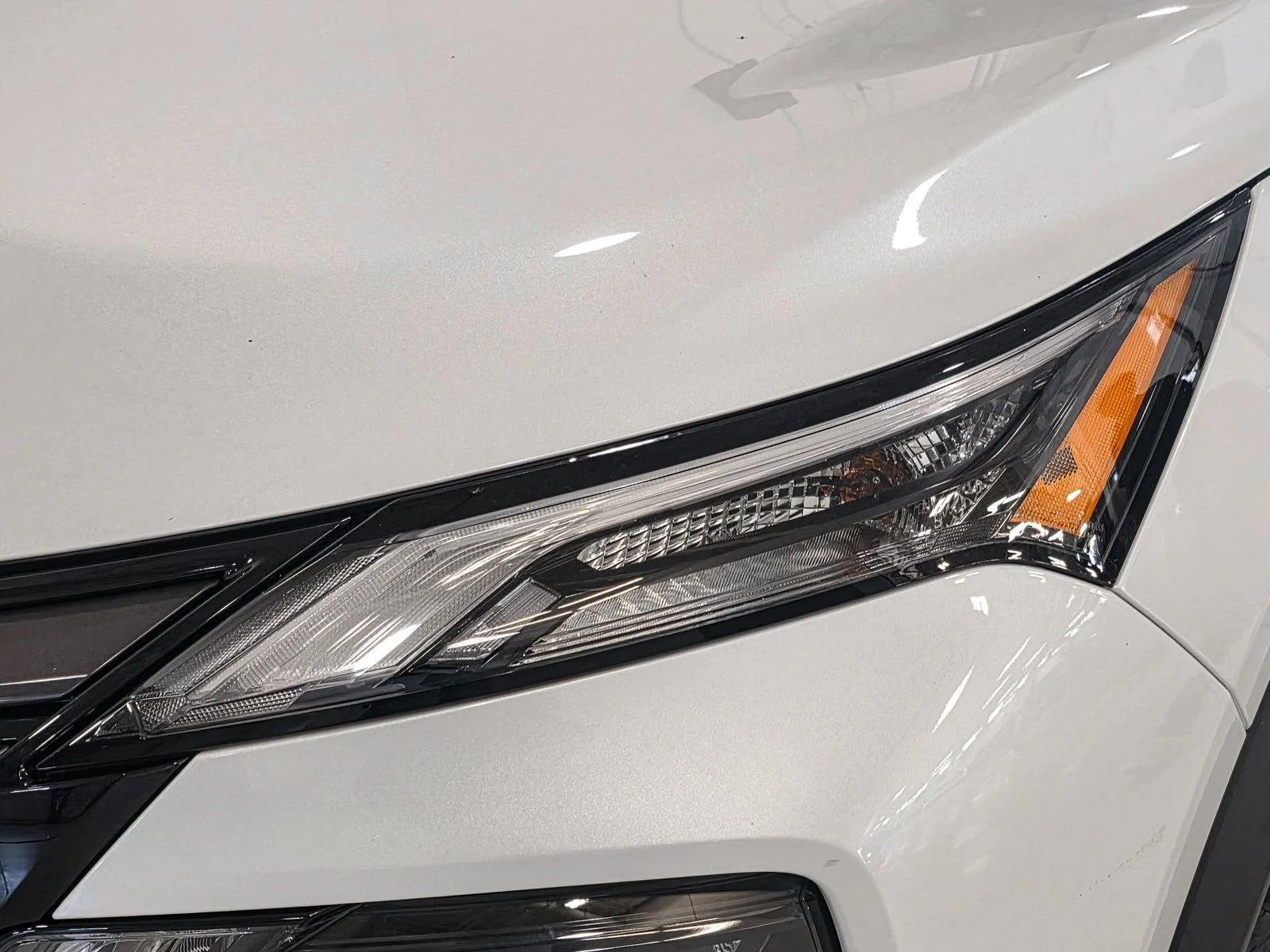 New 2026 Everest White Pearl TriCoat Nissan SV image 14