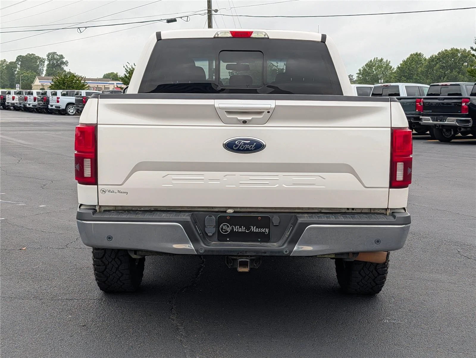 Used 2018 White Platinum Metallic Tri-Coat Ford King-Ranch SuperCrew 5.5-ft. 2WD image 4