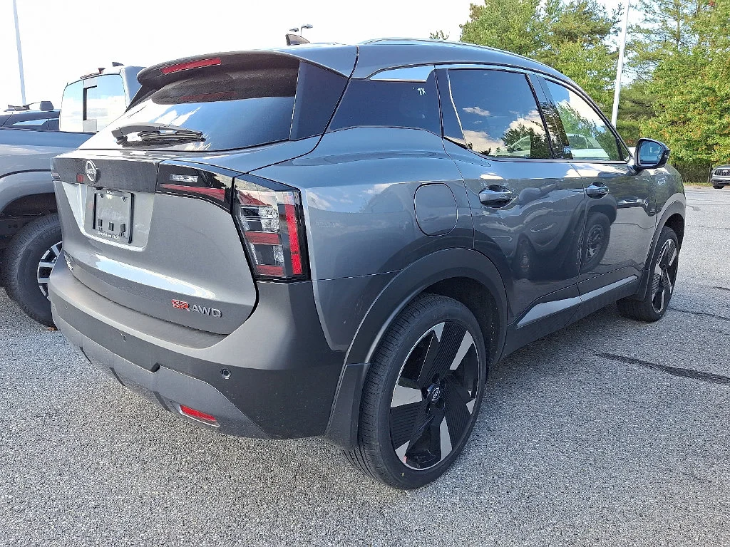 Used 2026 Gray Nissan SR image 6