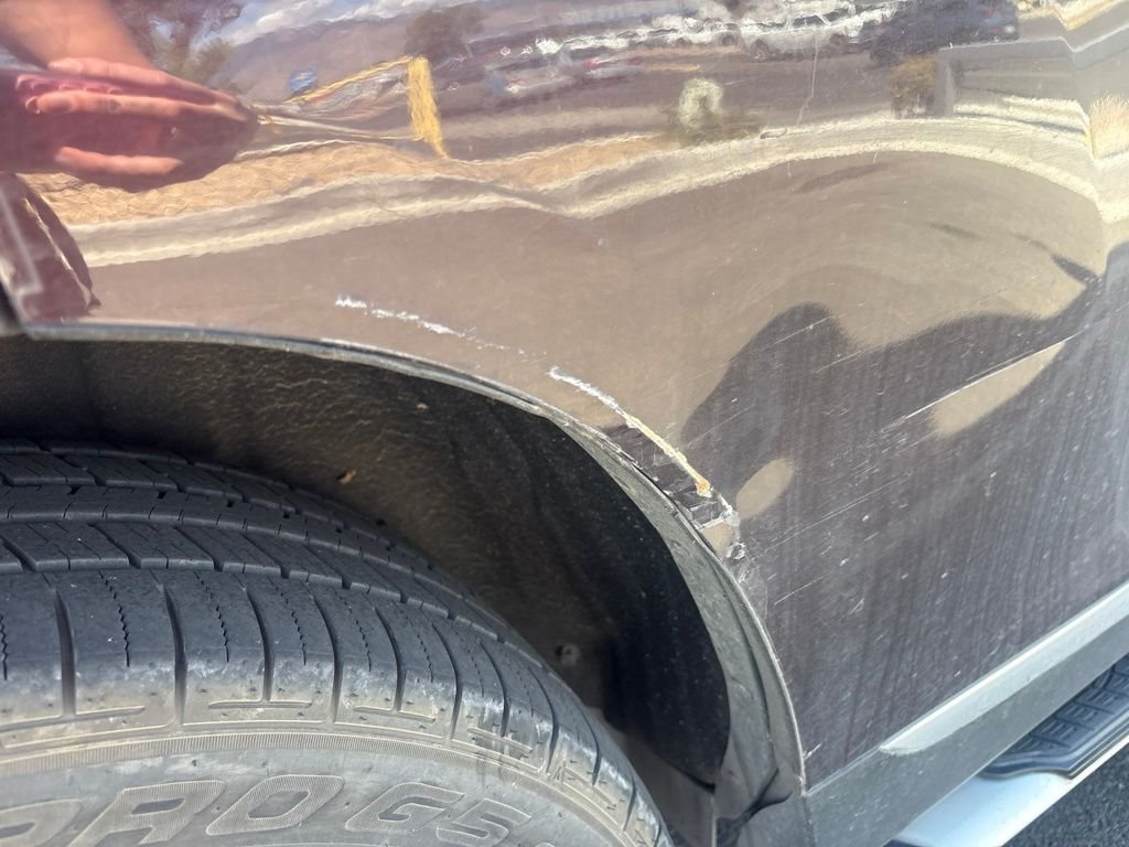 Used 2012  Toyota Limited image 10