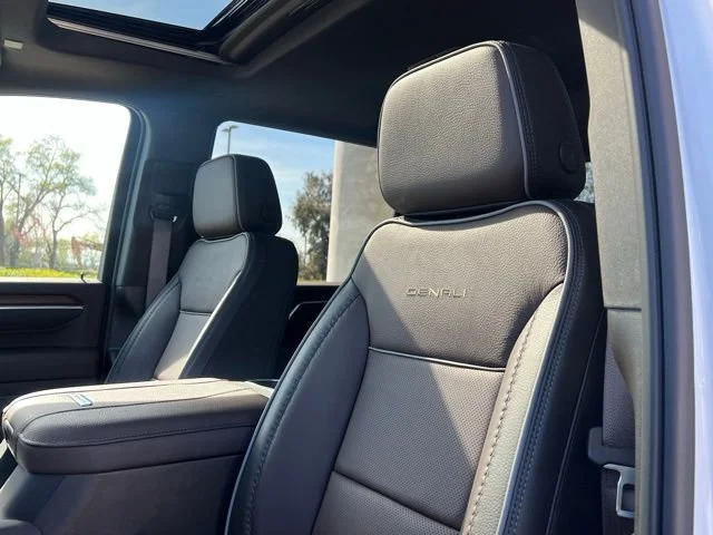 2026 GMC Sierra 3500HD Denali - Photo 18