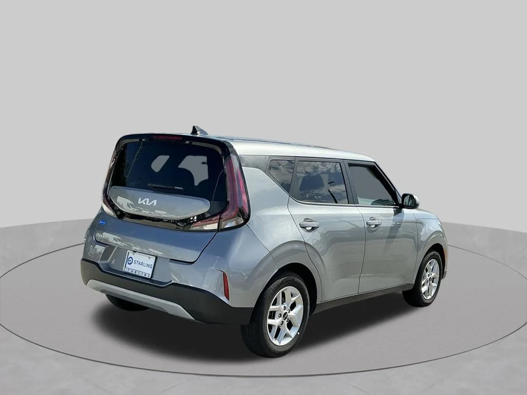 Used 2025 Gray Kia LX image 10