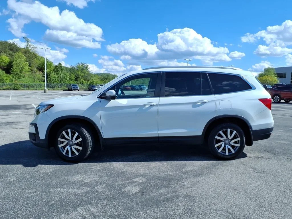 Used 2020 Silver Honda EX-L image 11