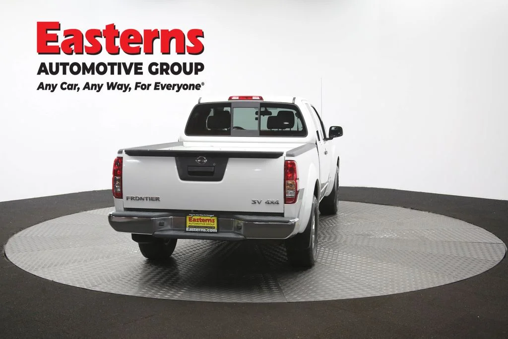 Used 2021 White Nissan SV image 37