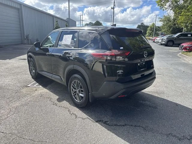 Used 2021 Black Nissan S image 7