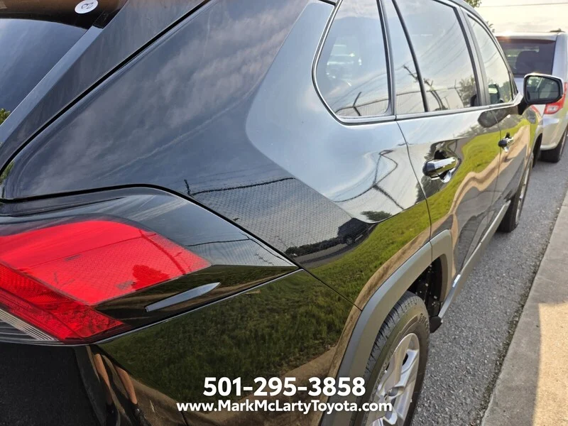 Used 2022 BLACK TOYOTA HYBRID LE AWD image 10