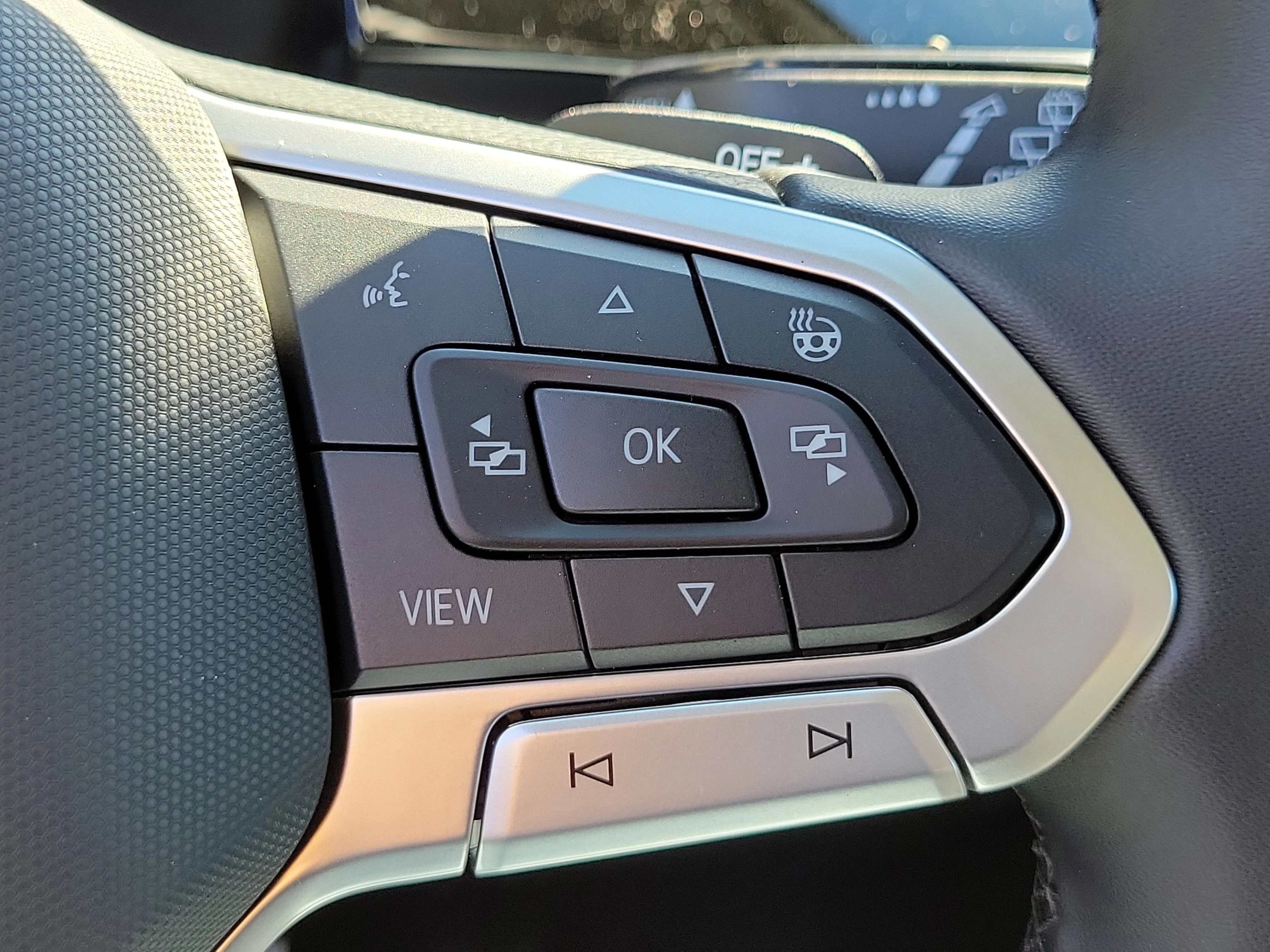 New 2026 White Volkswagen Peak Edition image 25