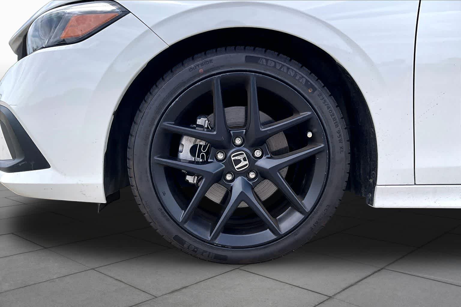 Used 2024 Platinum White Pearl Honda  image 16