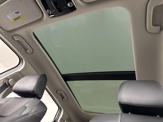 New 2026 Glacial White Pearl Kia S image 21